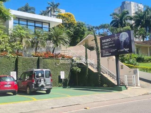 Sala em consultório renomado no centro