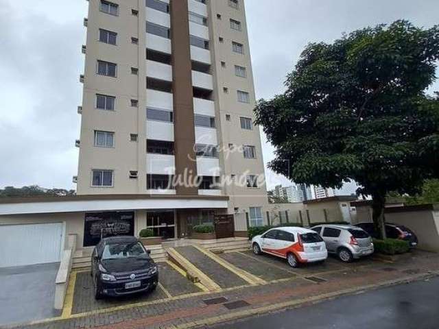 Apartamento com 2 quartos e 1 suíte no centro.