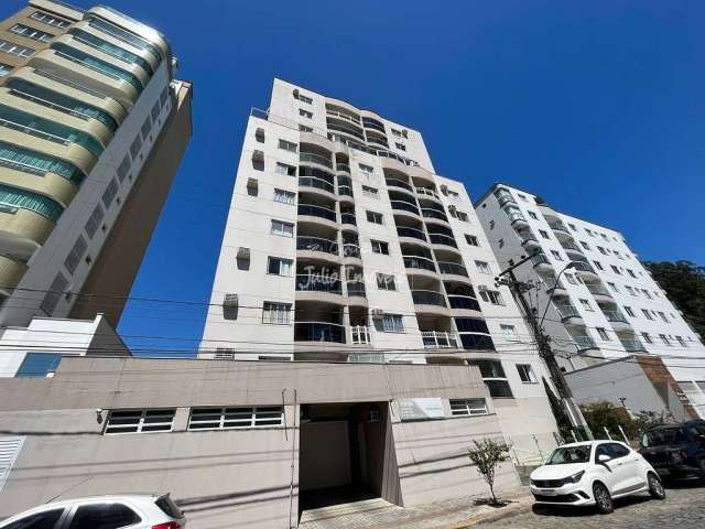 Apartamento com 2 dormitórios no Centro