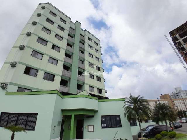 Apartamento semi mobiliado para locação no Centro