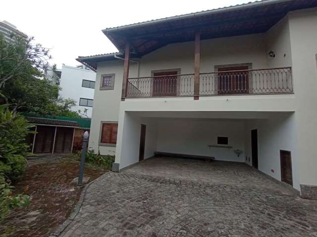 Casa no Mansões, 1300m², 04 quartos Barra da Tijuca