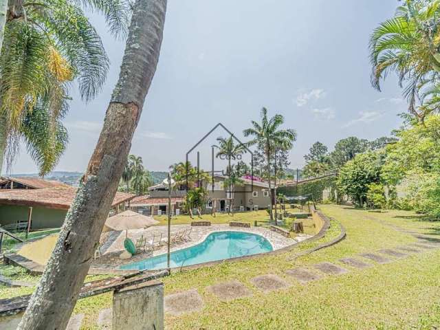 Casa com 5 dormitórios á venda, 750m² por R$ 2.495.000 - Condomínio Dom Henrique III - Cotia/SP