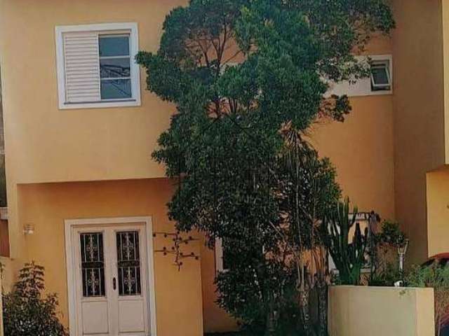 Casa em condomínio, disponível para venda e locação, em Cotia, SP