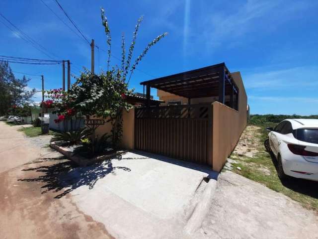 Casa para Venda em Cabo Frio, Long Beach (Tamoios), 2 dormitórios, 1 suíte, 2 banheiros, 1 vaga