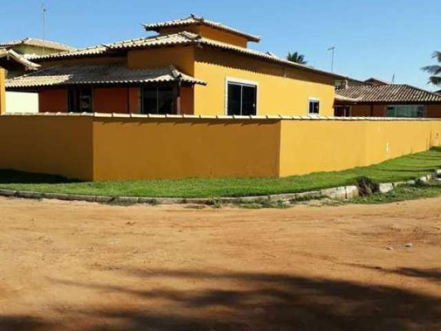 Casa para Venda em Cabo Frio, Verão Vermelho (Tamoios), 4 dormitórios, 1 suíte, 3 banheiros, 2 vagas