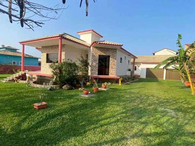 Casa para Venda em Cabo Frio, Orla 500 (Tamoios), 4 dormitórios, 4 suítes, 6 banheiros, 2 vagas