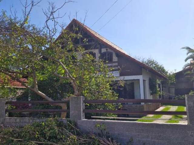 Casa para Venda em Cabo Frio, Verão Vermelho (Tamoios), 3 dormitórios, 1 suíte, 3 banheiros, 1 vaga