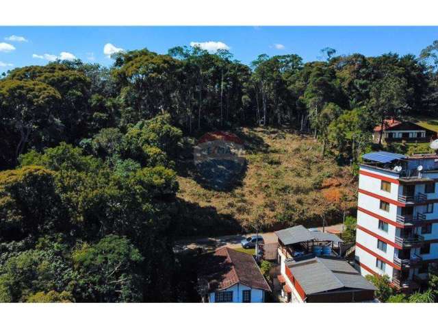 Terreno à venda, 1.417,60 m2 por R$ 250.000,00 - Cascata do Imbuí - Teresópolis/RJ