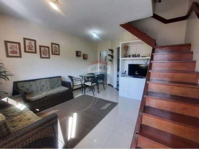 Linda casa triplex em condomínio com 2 quartos no bairro cascata guarani/ teresópolis. entrar e morar!!!!!