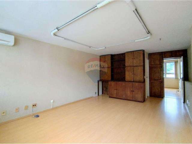 Espaço Comercial na Várzea - 35m², Av. Lúcio Meira!