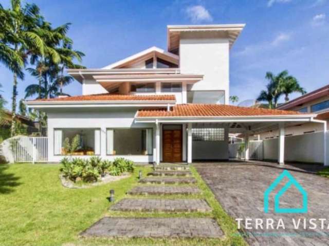 Casa com 4 suítes, área gourmet e piscina à Venda, 350 m² - Costa Verde Tabatinga - Caraguatatuba