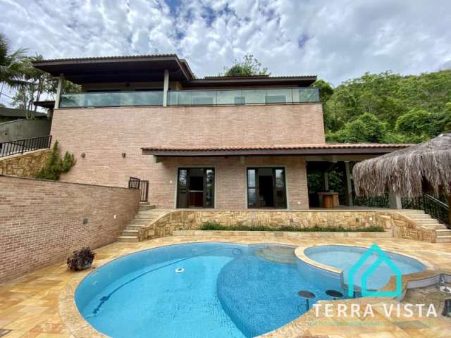 Linda casa no condomínio Ponta das Toninhas em Ubatuba SP