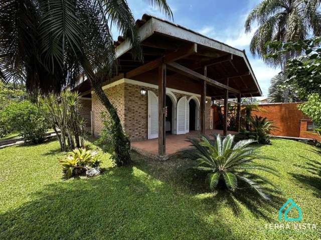 Casa em condomínio na Praia do Lázaro - Ubatuba SP