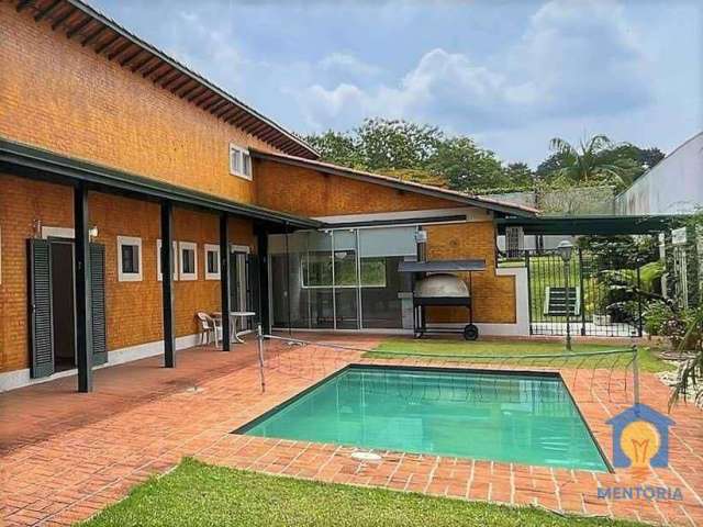 Casa com 4 dorms à Venda, a.c 800 m² por R$ 1.920.000 - Miolo da Granja - Cotia/SP