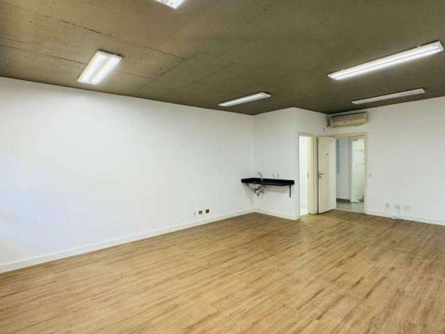 Sala para Alugar, 41 m² por R$ 2.841/mês - Granja Viana - Cotia/SP