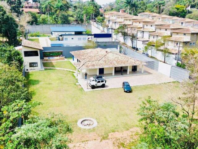 Chácara com 7 dorms, 2400 m² - venda por R$ 2.200.000 ou aluguel por R$ 13.900/mês - Granja Viana - Cotia/SP