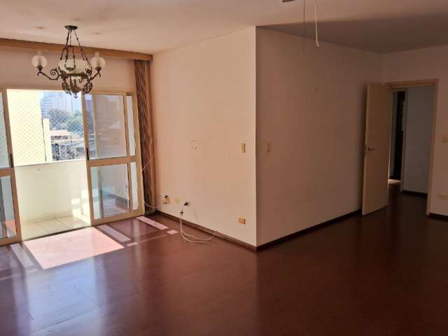 APARTAMENTO no Edf. HANNOVER, na Vila Ema – 104 m², 3 quartos, 1 suíte, sacada, 2 vagas