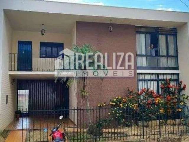 Linda casa à venda e locação no Jardim Alexandre Campos, Uberaba