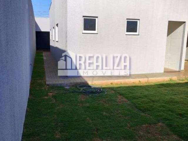 Casa à venda no Parque das Laranjeiras, Uberaba - 2 dormitórios, suíte, churrasqueira