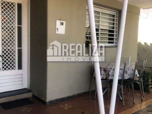 Casa à venda no bairro Boa Vista em Uberaba com 3 dormitórios !