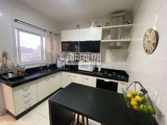 Apartamento Padrão de 3 dormitórios com suíte no Jardim Santa Inez