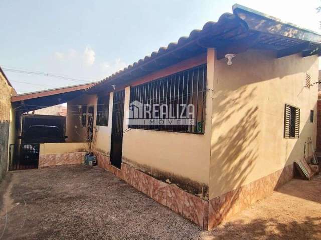 Casa Padrão à venda em Conjunto José Vallim de Melo, Uberaba