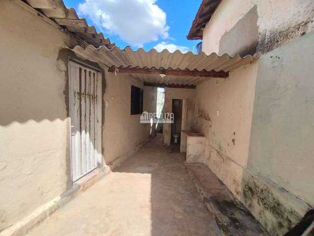 Casa para alugar no bairro Bom Retiro, em Uberaba MG !