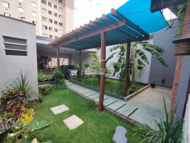 Casa à venda com 2 suítes no bairro Bom Retiro, Uberaba