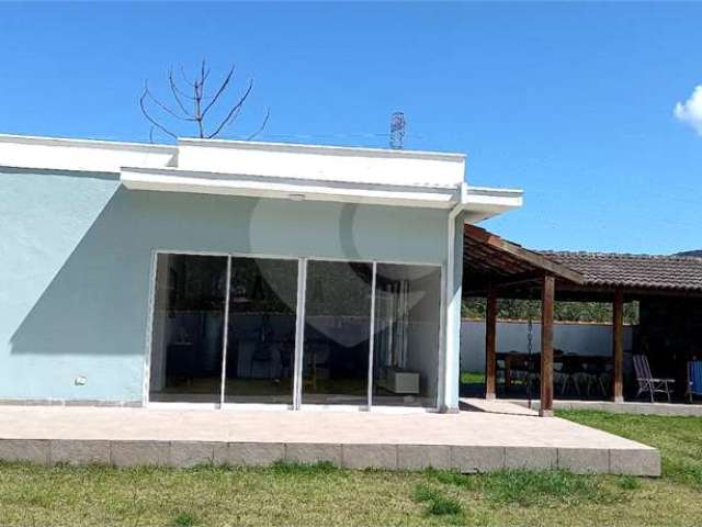 Casa com 3 quartos à venda em Sapé - SP