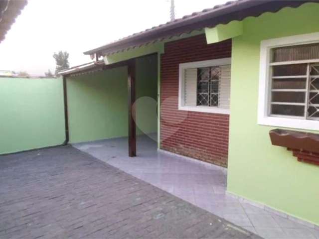 Casa 2 dormitórios JD Gaivotas