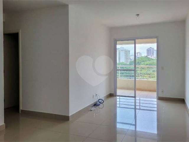 Apartamento com 3 quartos para locação em Centro - SP