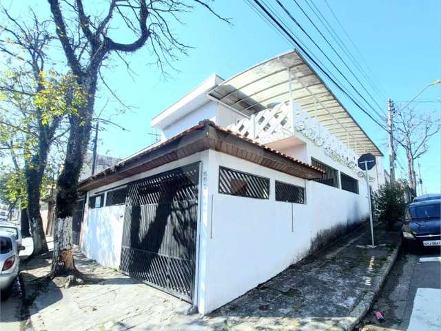 Casa com 4 quartos à venda em Vila Lucinda - SP