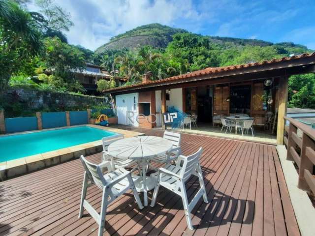 Casa em condomínio fechado com 4 quartos à venda na Rua Poeta Khalil Gibran, Itanhangá, Rio de Janeiro, 391 m2 por R$ 3.100.000