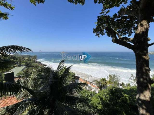 Casa em condomínio fechado com 4 quartos à venda na Rua José Pancetti, Joá, Rio de Janeiro, 816 m2 por R$ 4.500.000