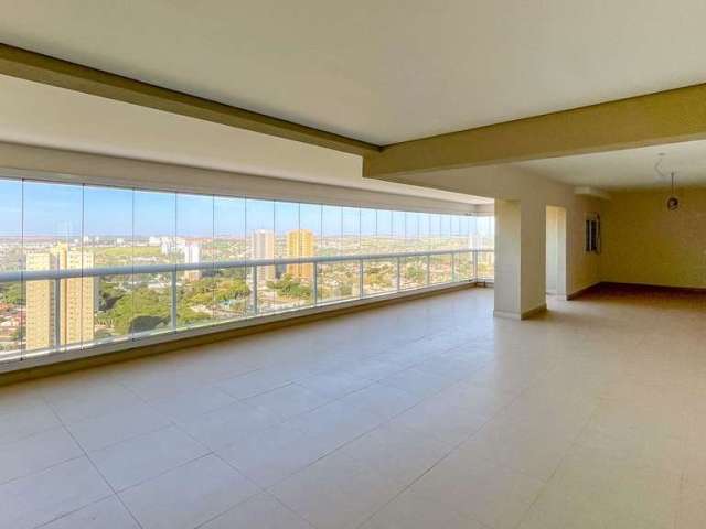 Apartamento no Edifício Madrid com 250 m²