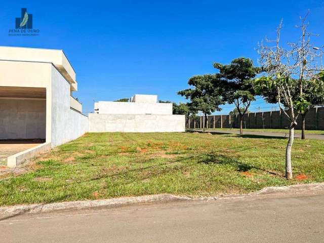 Lote de esquina no Condomínio Villa Toscana