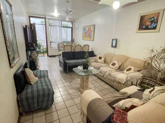 Excelente Village Triplex 4/4 Sendo 3 Suites em Piata