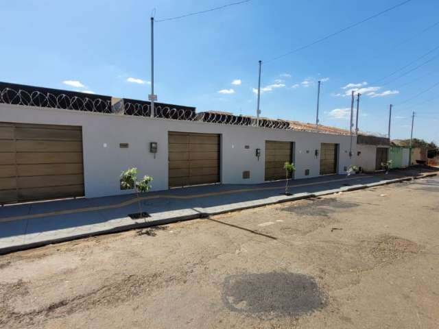 Casa com 2 quartos à venda na Avenida Berlim, Parque Industrial João Braz, Goiânia, 70 m2 por R$ 270.000