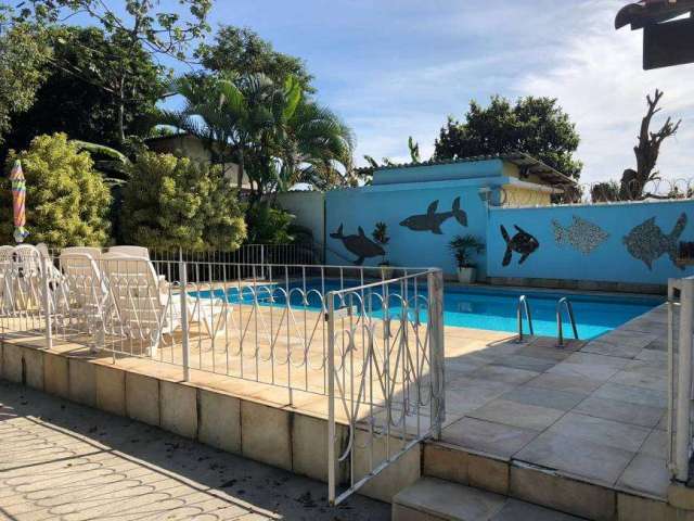 Casa em condomínio fechado, rio da prata, aceita financiamento bancário/ 3 quartos e piscina