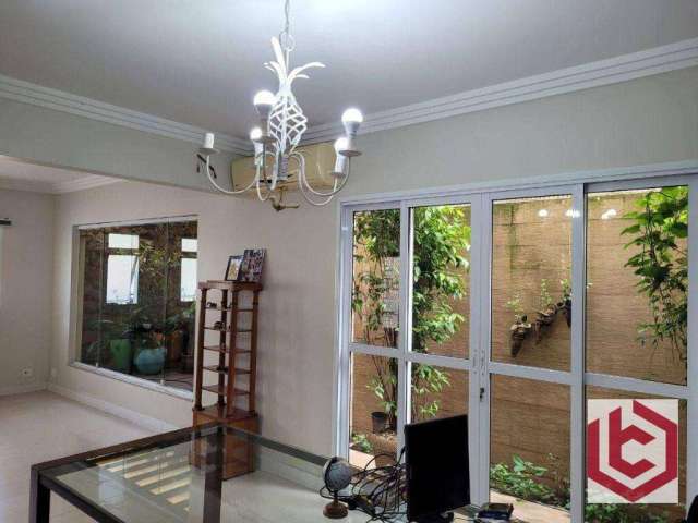 Sobrado com 4 dormitórios à venda, 313 m² por R$ 1.500.000,00 - Vila Valença - São Vicente/SP