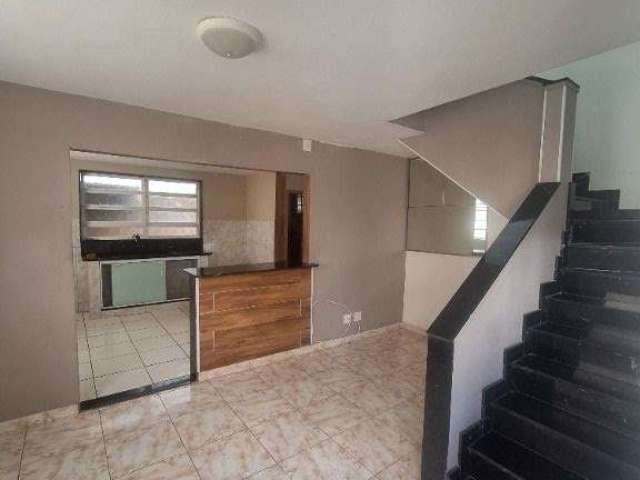 Casa com 2 dormitórios para alugar, 140 m² por R$ 2.300 (PACOTE)/mês - Ponta da Praia - Santos/SP