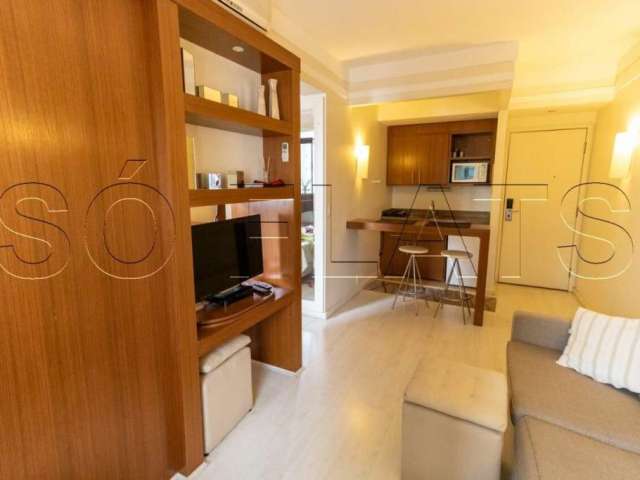 Flat de 02 dormitórios no Itaim Bibi, excelente empreendimento e ótima localização, cozinha completa