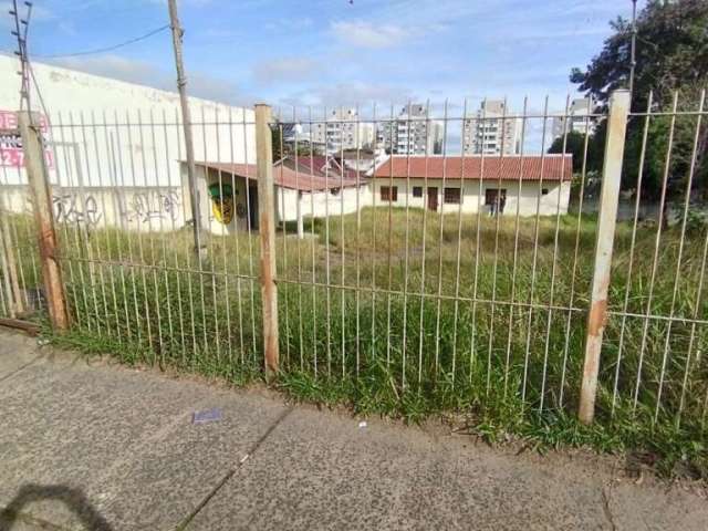 Terreno de 360 m² em ótima  localização , plano gradeado e murado.&lt;BR&gt;Próximo a Shoppings, Mercados, Farmácias , Bancos e  perto da  Avenida Icaraí &lt;BR&gt;e Av. da Cavalhada.&lt;BR&gt;Não ace