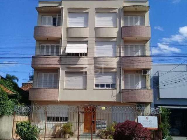 Apartamento  térreo,  reformado, 2 dormitórios, área externa em L, outra na saída do dormitório, excelente opção para o Bairro.