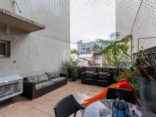 Ótimo apartamento Garden no Condomínio Di Venezia, bairro tristeza, com 120m² privativos, com 2 dormitórios e 1 vaga. Possui ling amplo para 2 ambientes, ótimo terraço aberto, 2 dormitórios sendo 1 su