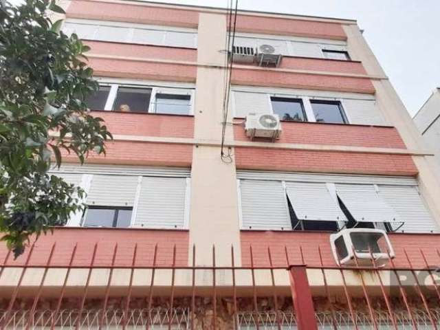 Apartamento de 1 dormitório no bairro Menino Deus, Zona Centro sul de Porto Alegre. Semi mobiliado em ótima localização próximo a todos os recursos do bairro. Composto também de banheiro social, cozin