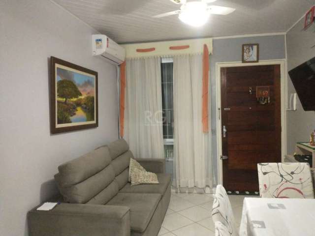 Apartamento 2 dormitórios, no bairro Camaquã, Porto Alegre/RS   &lt;BR&gt; &lt;BR&gt;&lt;BR&gt;Excelente  apartamento  com 2 dormitórios, sala,  cozinha e lavanderia independente. Todo mobiliado, refo