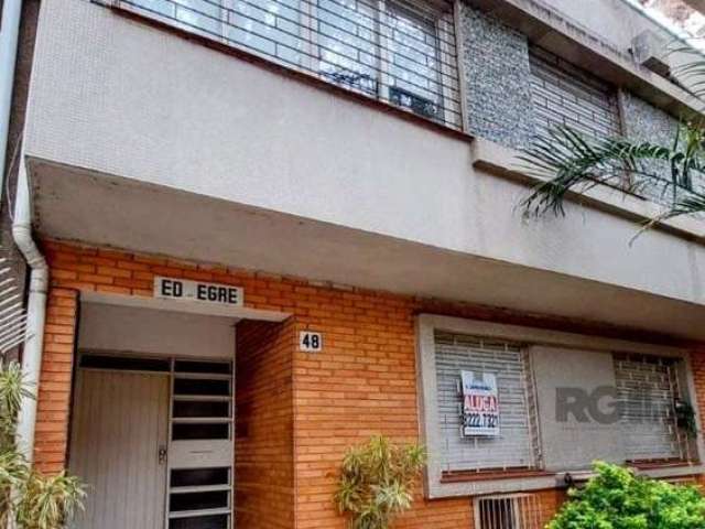 Apartamento muito perto da sogipa e da assis Brasil - rua Pedro Americo, rua calma, arborizada, predio pequeno. &lt;BR&gt;&lt;BR&gt;Apartamento com 2 dormitórios, sala de estar e jantar, cozinha ampla