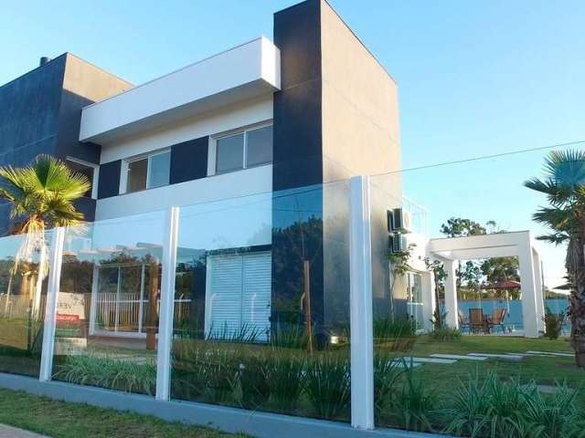 Últimas unidades! Sucesso de vendas! Condomínio fechado de terrenos - Jardim Verde. Pronto para construir e morar. Financiamento direto com a construtora em até 60x SEM JUROS. Somente atualização mone