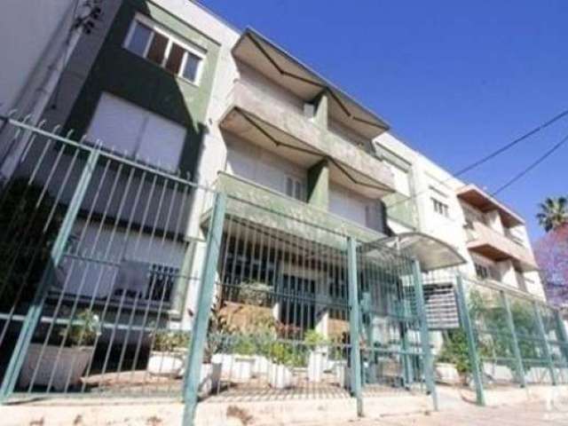 Apartamento, desocupado, de frente, 1 dormitório - Pátio - Dep.  c/ WC auxiliar - Azenha&lt;BR&gt;Apartamento com um dormitório, sala, cozinha, banheiro social, banheiro auxiliar, pátio com dependênci